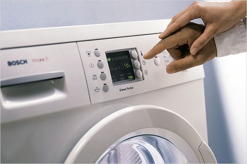 Как включить стиральную машину?