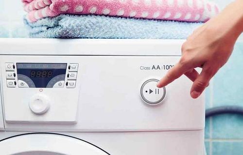 Кнопка пуск на стиральной машине
